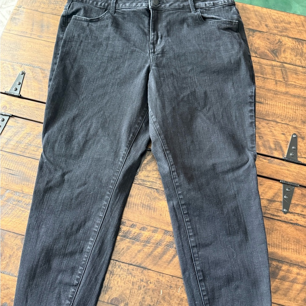 Maurice’s Black Jeans XL Short – Never Worn